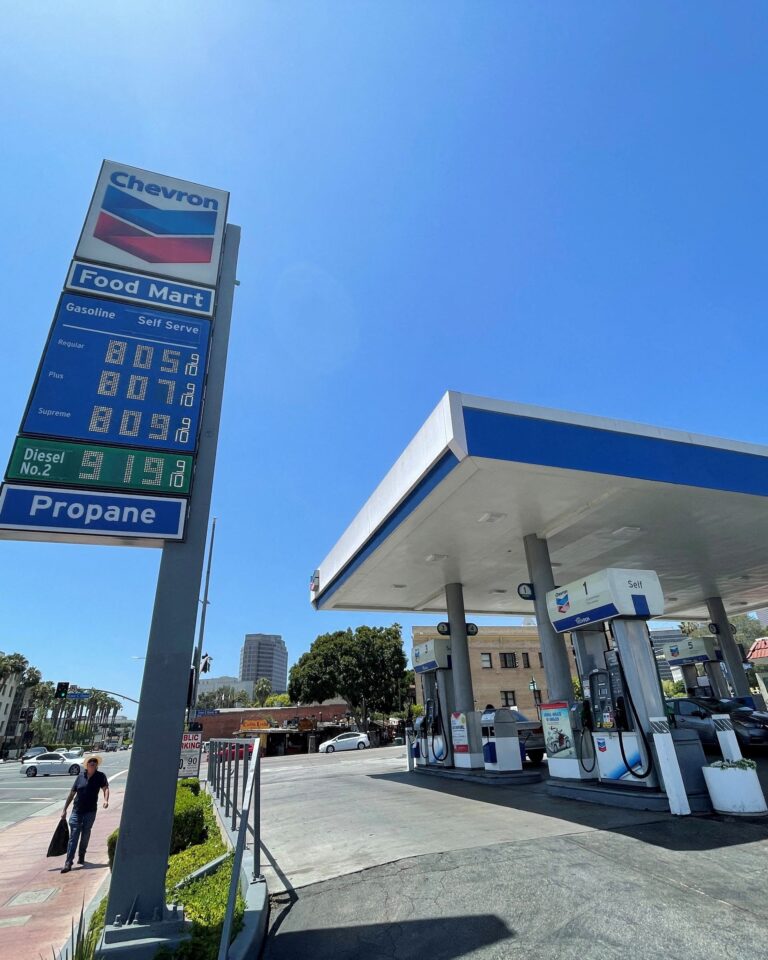 Biden Asks Congress to Pause Gas Tax Amid Record Pump Prices