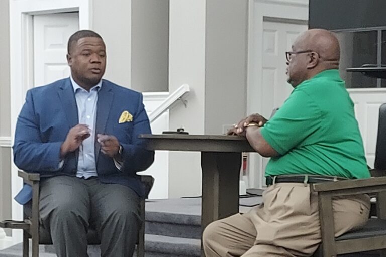Award-winning TV Personality Greg Funderburg Offers Camp Reach Teens a Message of Hope￼