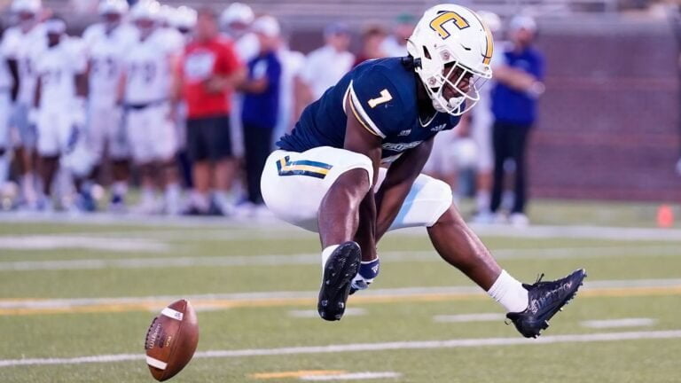 <strong>Lowery Earns SoCon Monthly Award</strong>